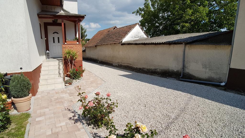 Villa Nora Hévíz Buitenkant foto