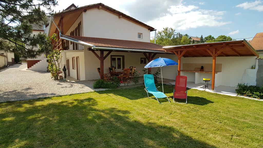 Villa Nora Hévíz Buitenkant foto